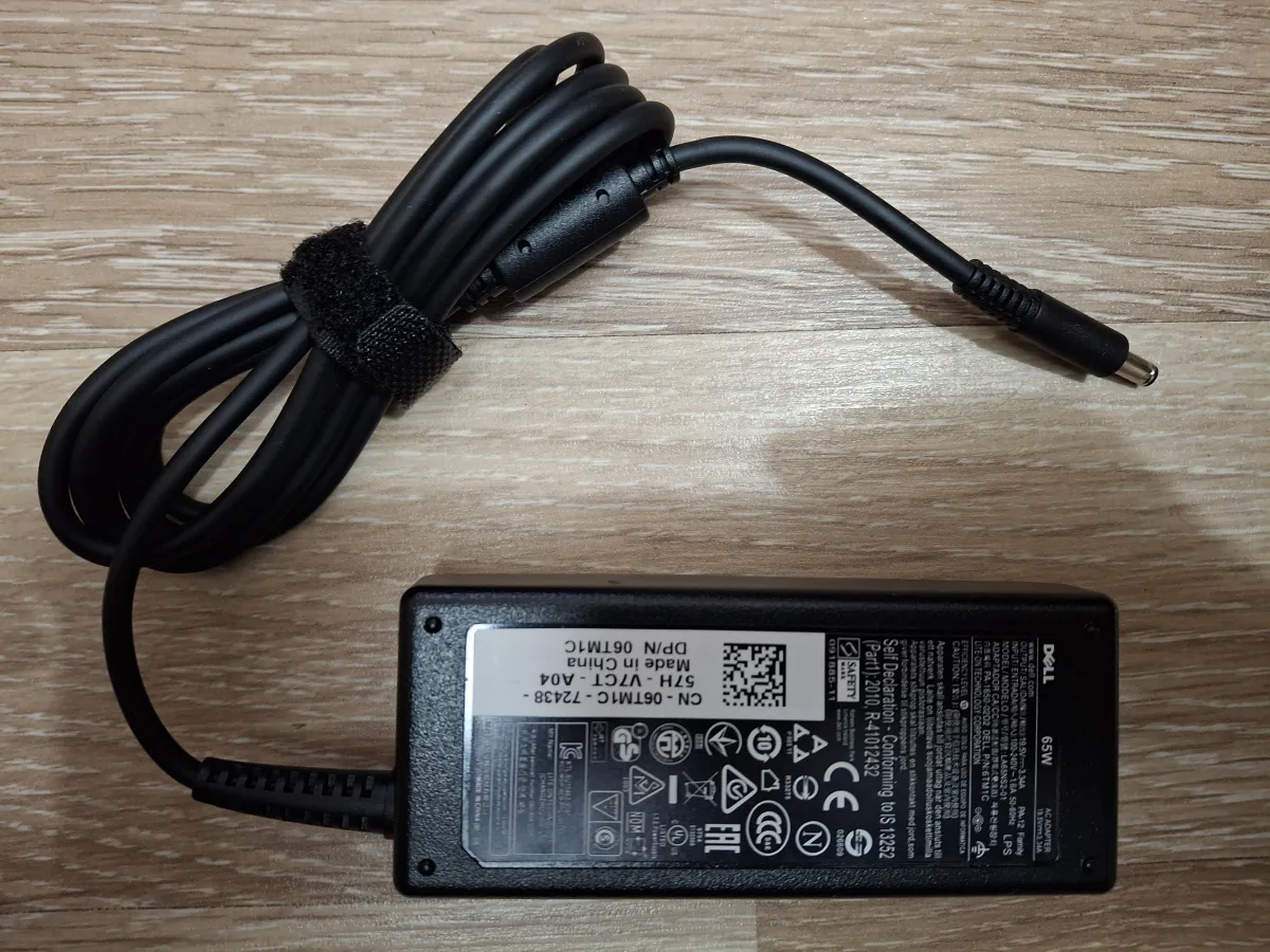 Dell inspiron 11 punjac 3159 3169 3179 3185 3195 original novo
