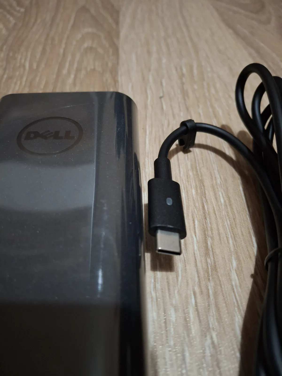 punjac dell precision 3470 3540 3541 3550 3561 original novo