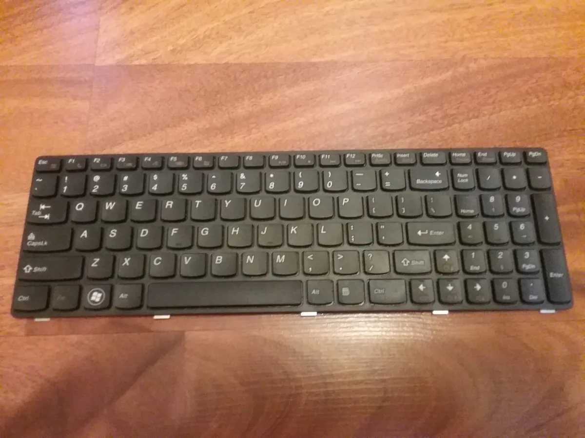 tastatura lenovo b590 b590a b590g v585 nova