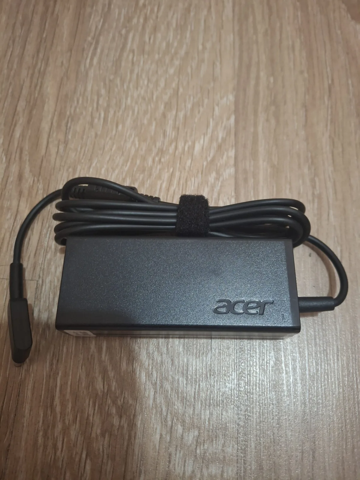 acer punjac 2.37a 45w 3.0x1.1 original novo