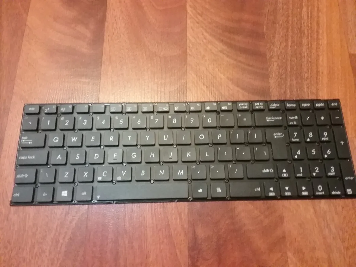 nova tastatura Asus F555 F555L F555LD F555LF F555LN veliki enter
