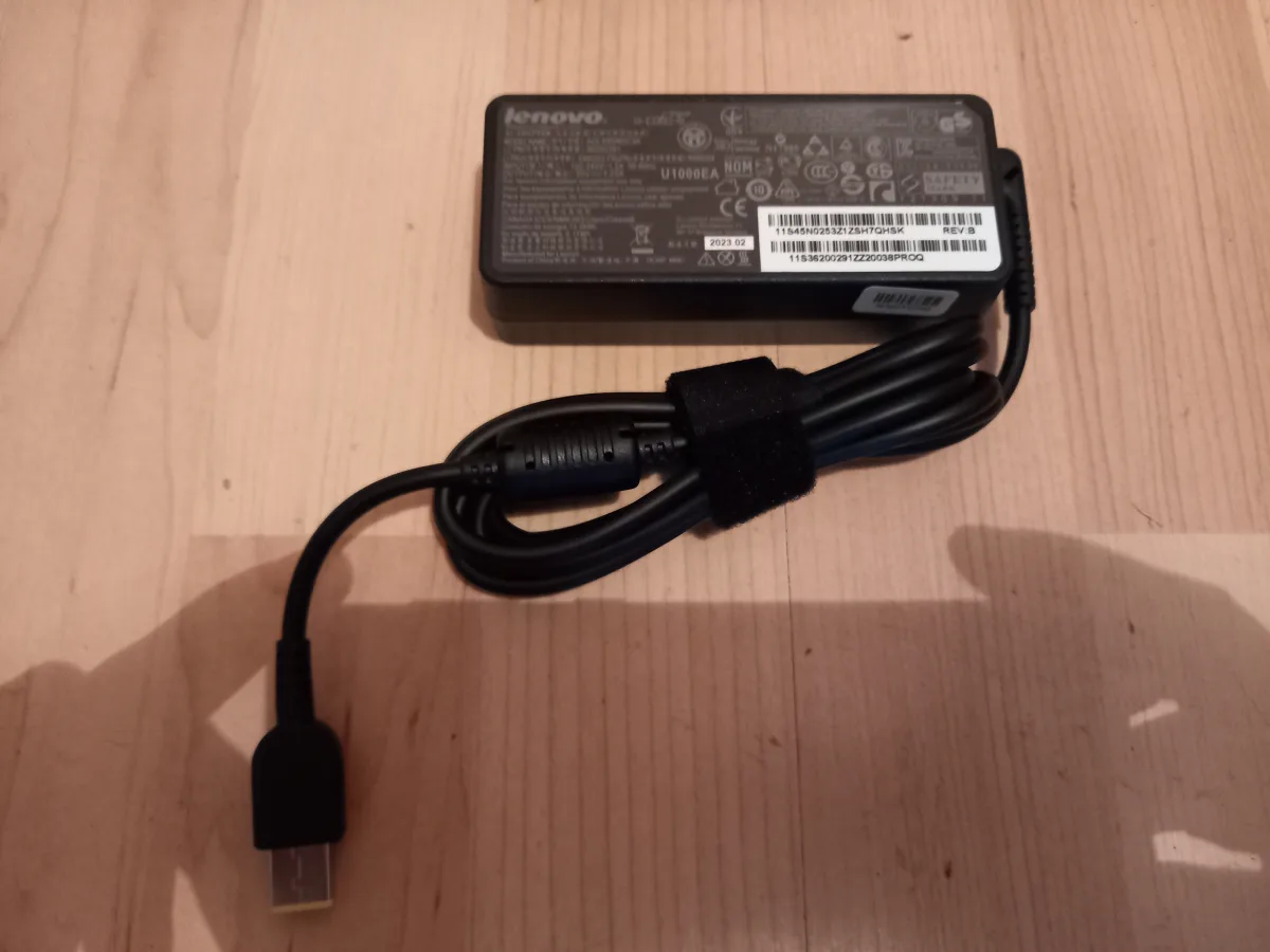 lenovo punjac yoga 11s yoga 2 original novo